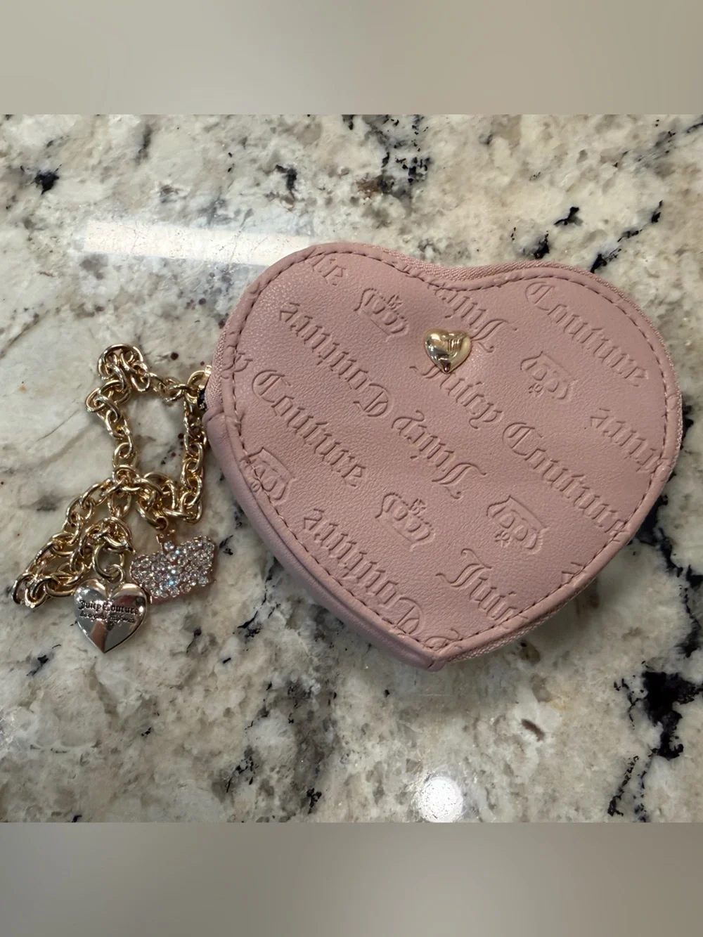 Juicy Couture NWOT Blush Pink Heart Coin Pouch w/Gold Chain Charms